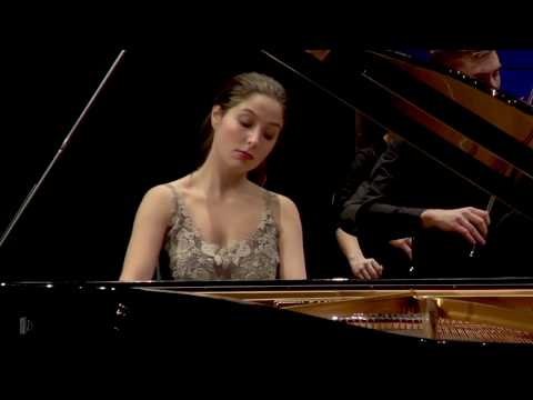 Alina Bercu performs Beethoven&#039;s Piano Concerto No. 5 in E flat major op. 73 (full)
