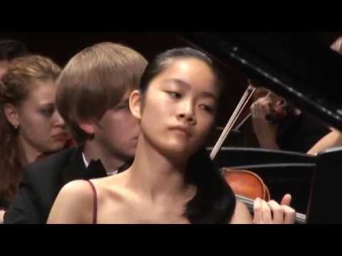 Tiffany Poon plays Chopin Concerto No. 1 in E Minor Op. 11 (Better Audio)