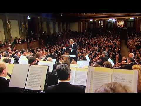 [2009 Live] Tchaikovsky : “Spanish Dance” ~ “Swan Lake” Fedoseyev &amp; Tchaikovsky Symphony Orchestra