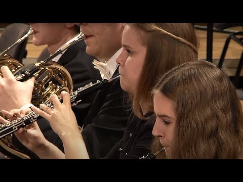 Haydn – Farewell Symphony No. 45 in F-sharp minor, conducted by Andrzej Kucybała