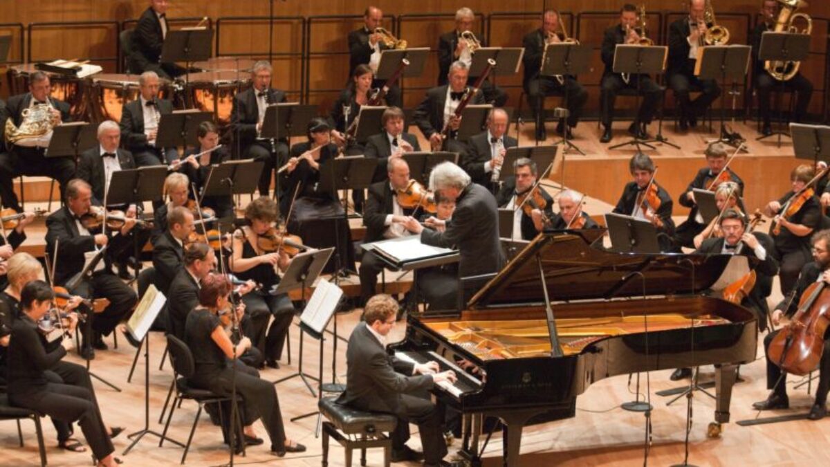 オーケストラ 置物】ピアノコンチェルト ガラス細工 台湾製 楽器