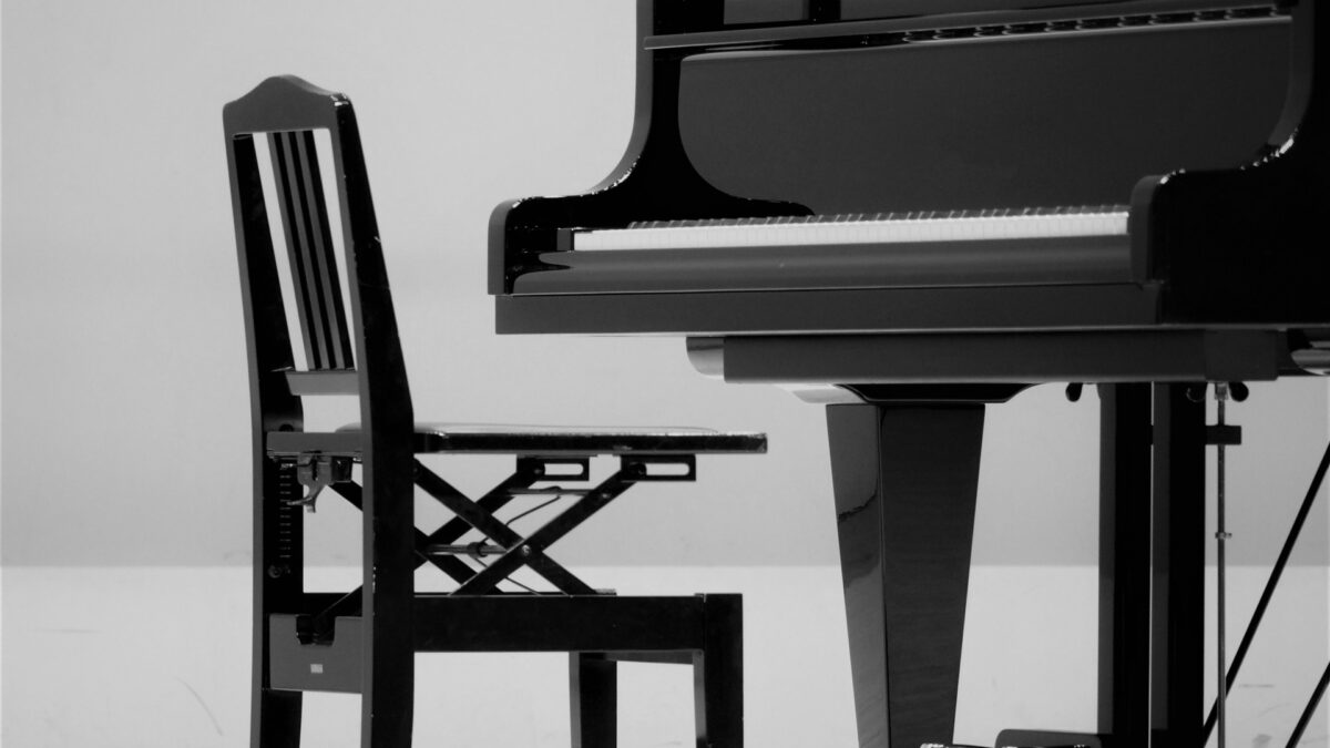 ピアノ椅子のおすすめ商品と人気メーカーを解説