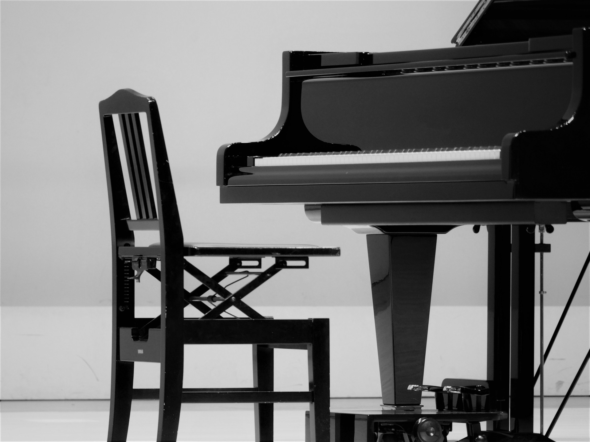 ピアノ椅子のおすすめ商品と人気メーカーを解説 | edy music